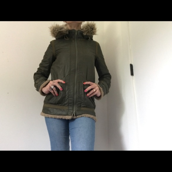 BCBGMaxAzria Jackets & Blazers - BCBGMaxAzria Olive Green Teddybear Army Jacket With Faux Fur Hood & Zipper